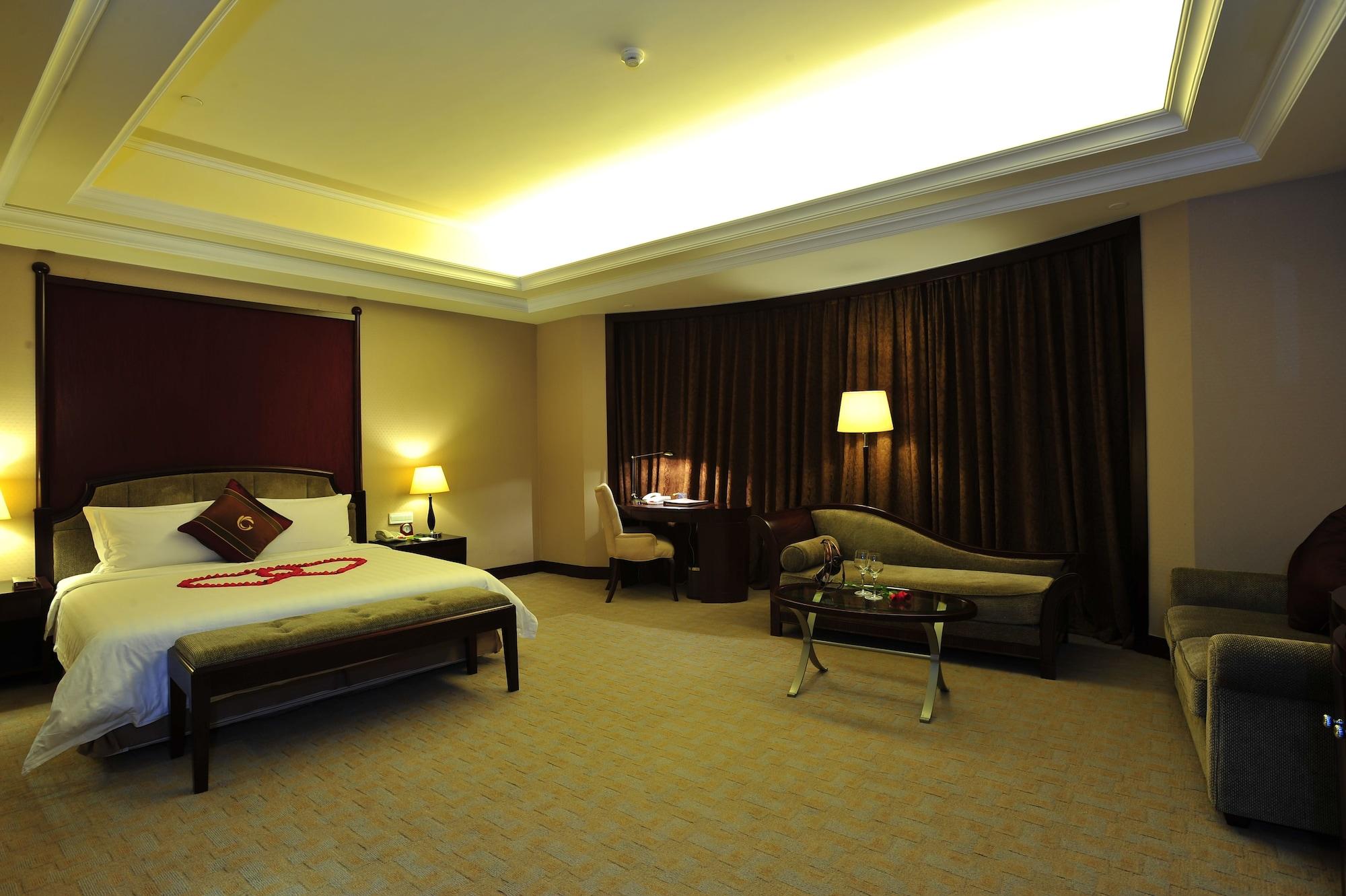 The Royal Marina Plaza Hotel Kanton Exteriér fotografie