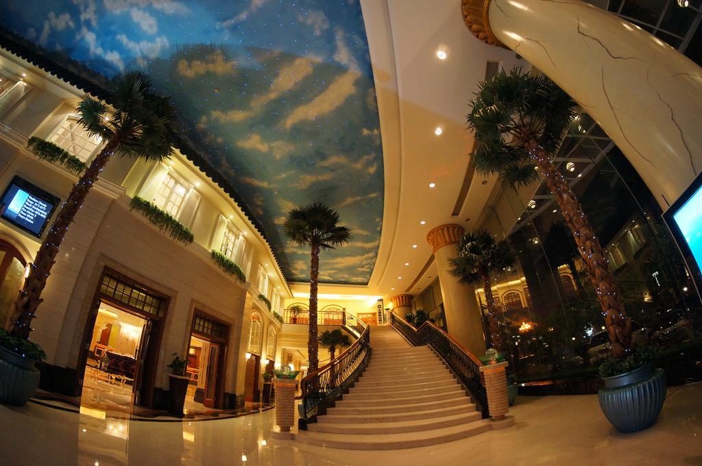The Royal Marina Plaza Hotel Kanton Exteriér fotografie