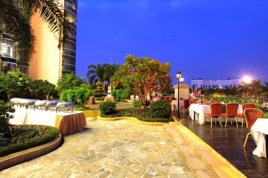 The Royal Marina Plaza Hotel Kanton Exteriér fotografie